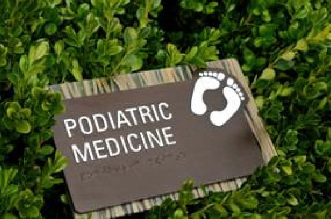 Novacryl PT Podiatric Medicine sign