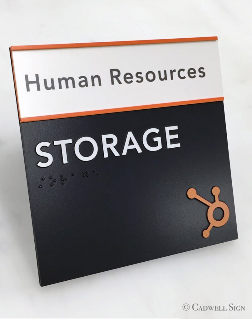 Novacryl PT storage sign