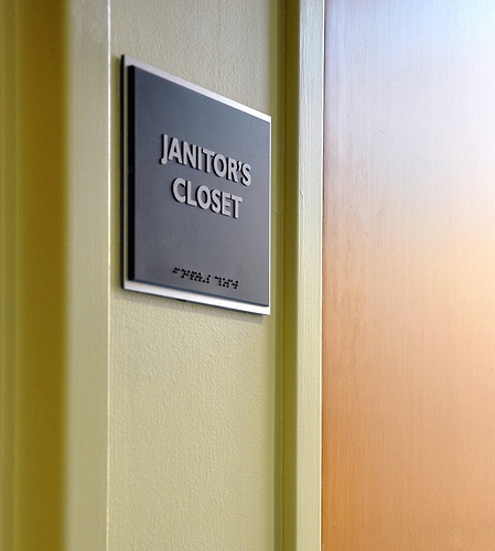 Novacryl PT janitors closet sign