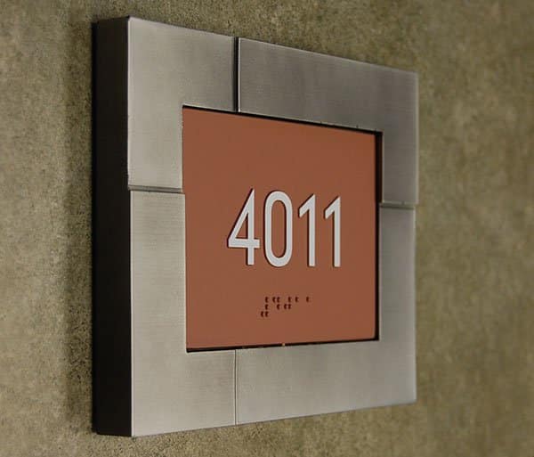 Novacryl room ID sign